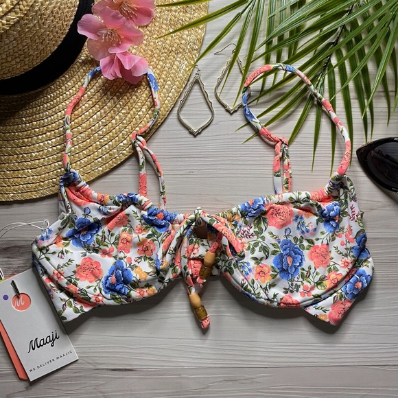 Maaji 𑁍 Underwire Reversible Bikini Top - Picture 2 of 13